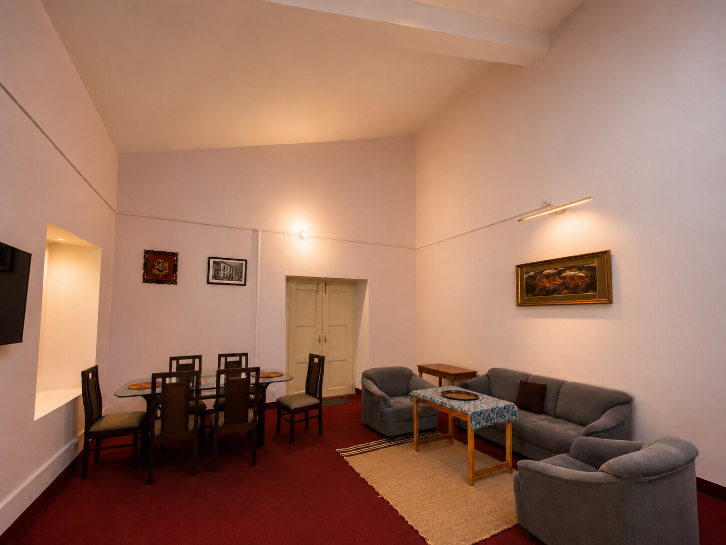 Doi Stays Dak Bungalow - Tap to explore photos
