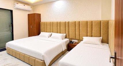Hindustan Royal Inn Room Type - Triple Bed Family Room Hindustan Royal Inn Room Type - Triple Bed Family Room