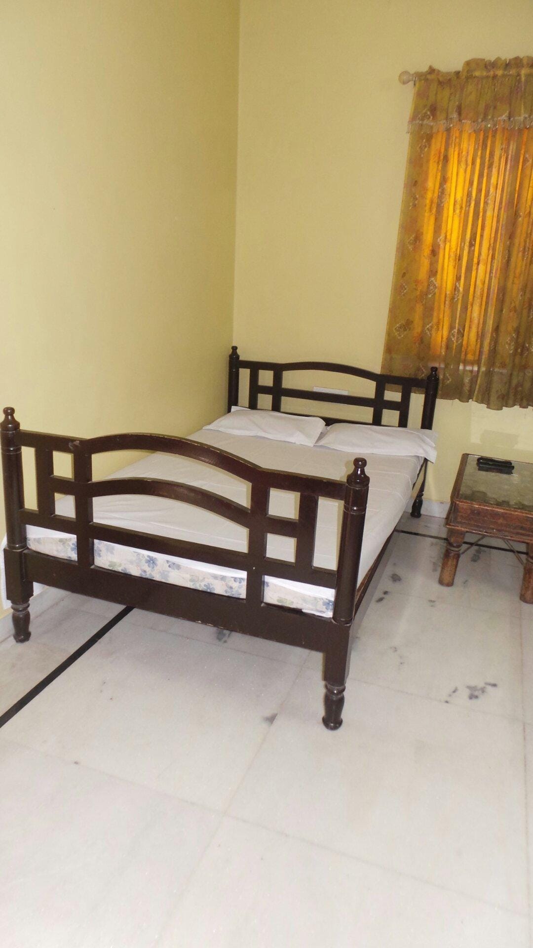 Aashiana Guesthouse (AC Normal Room) - Tap to explore photos