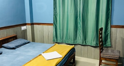 Hotel CM Palace - Pure Vegetarian Room Type - Standard Non-AC Room Hotel CM Palace - Pure Vegetarian Room Type - Standard Non-AC Room