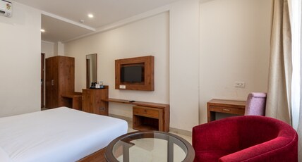Daksh The Classio Hotel Tapovan Room Type - Club Balcony Interconnected Rooms