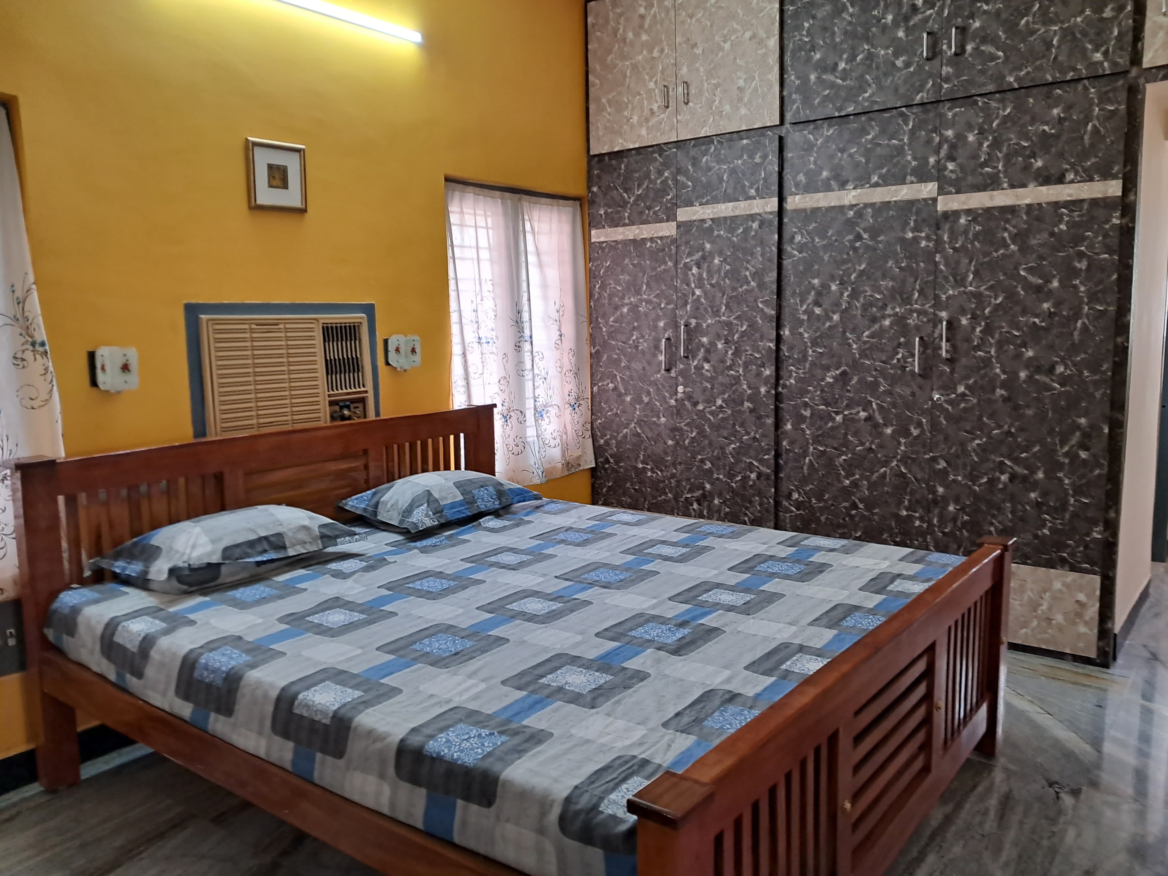 Rooms 3 in Orange Homestay - Tap to explore photos
