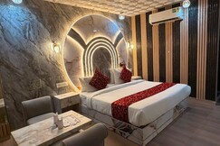 Hotel Raj Palace at Delhi Airport