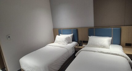 Hotel KPS Inn Room Type - Superior Twin Bed AC