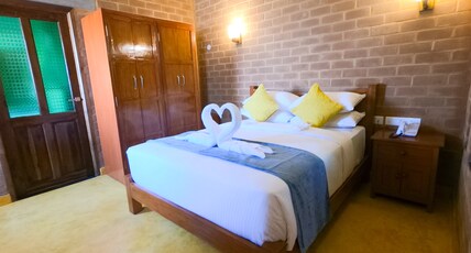 Villa Ecotiva | Rooms & Caretaker Room Type - Jacuzzi Queen Suite w Balcony
