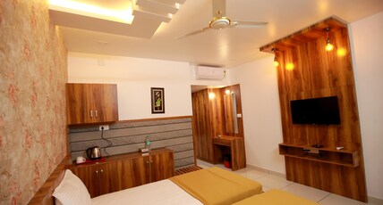 HILUX INN Room Type - Standard Twin Room (204 - 211)