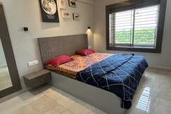 accommodation for 10 people 2AC 2Bhk