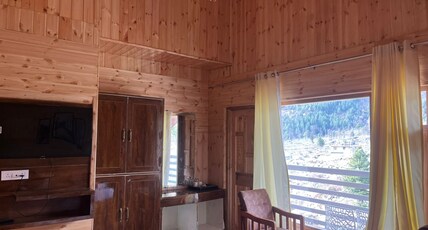 Liora Stays Room Type - Premium Luxury Room with Hill View Liora Stays Room Type - Premium Luxury Room with Hill View