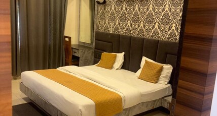 Oly Hotel Rajshree Room Type - Super Deluxe Room