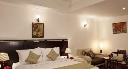 Airport Hotel Saptagiri Room Type - Deluxe Room