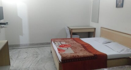 Hotel Shrinath Inn Room Type - Deluxe Room