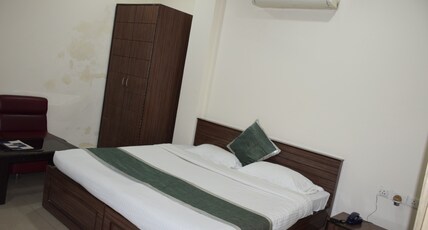 Hotel Satya International Room Type - Delux Room