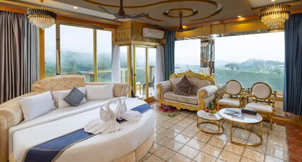 Parakkat Nature Resorts Room Type - Jaccuzi 180degree Suite