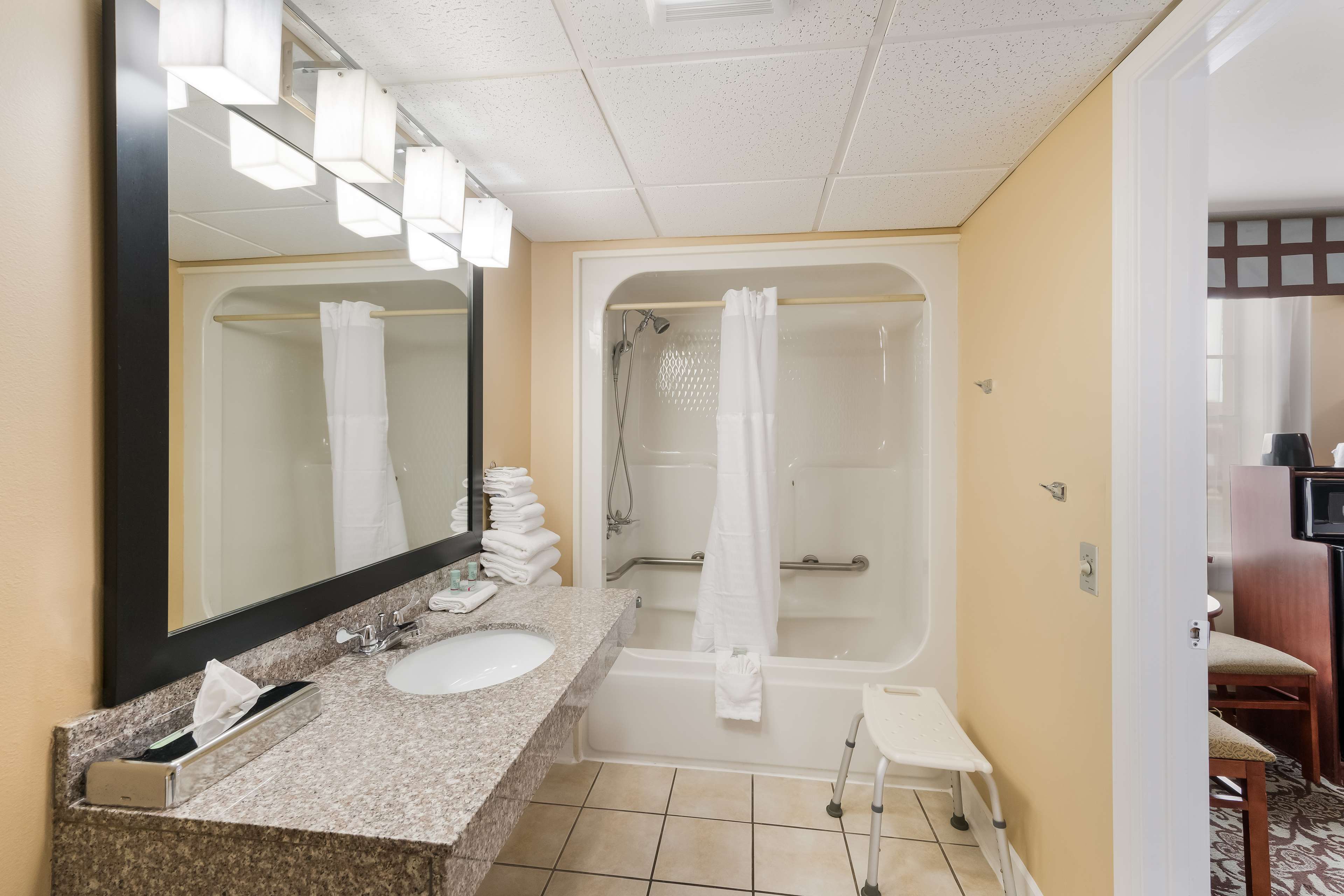 Best Western Conway - Tap to explore photos