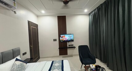 Radiant Blu Hotel - Anthurium & Sector 70 Room Type - Junior Suite Rooms