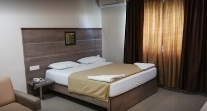 Hotel Kanakabhishegam Room Type - Premium Double