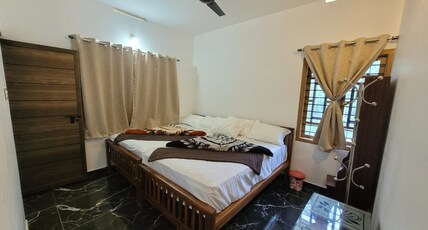 Palm View Homestay Kanthalloor Room Type - Deluxe Room