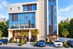 hotel grand spice