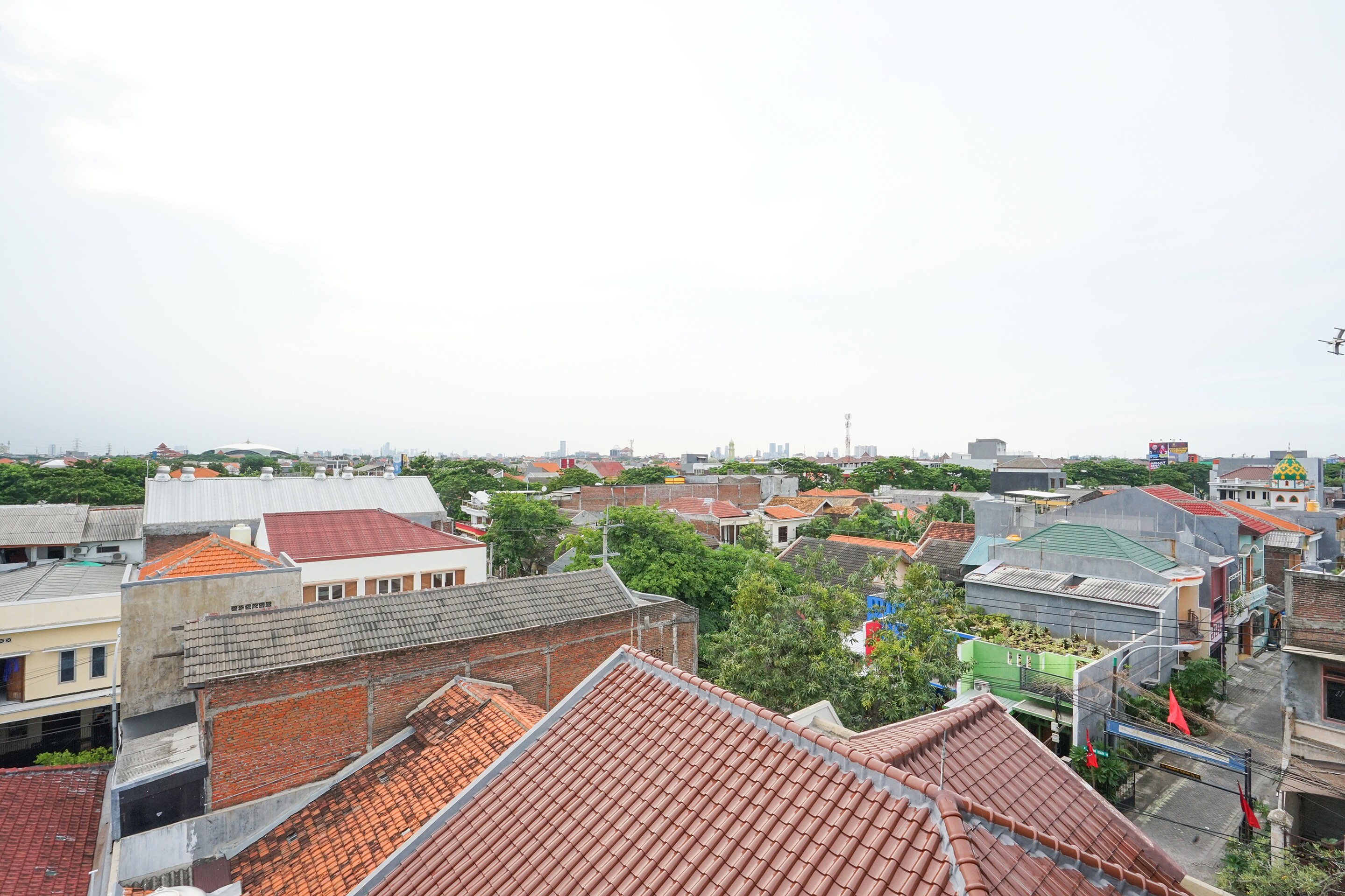 OYO 450 Semampir Residence Indonesia - Tap to explore photos