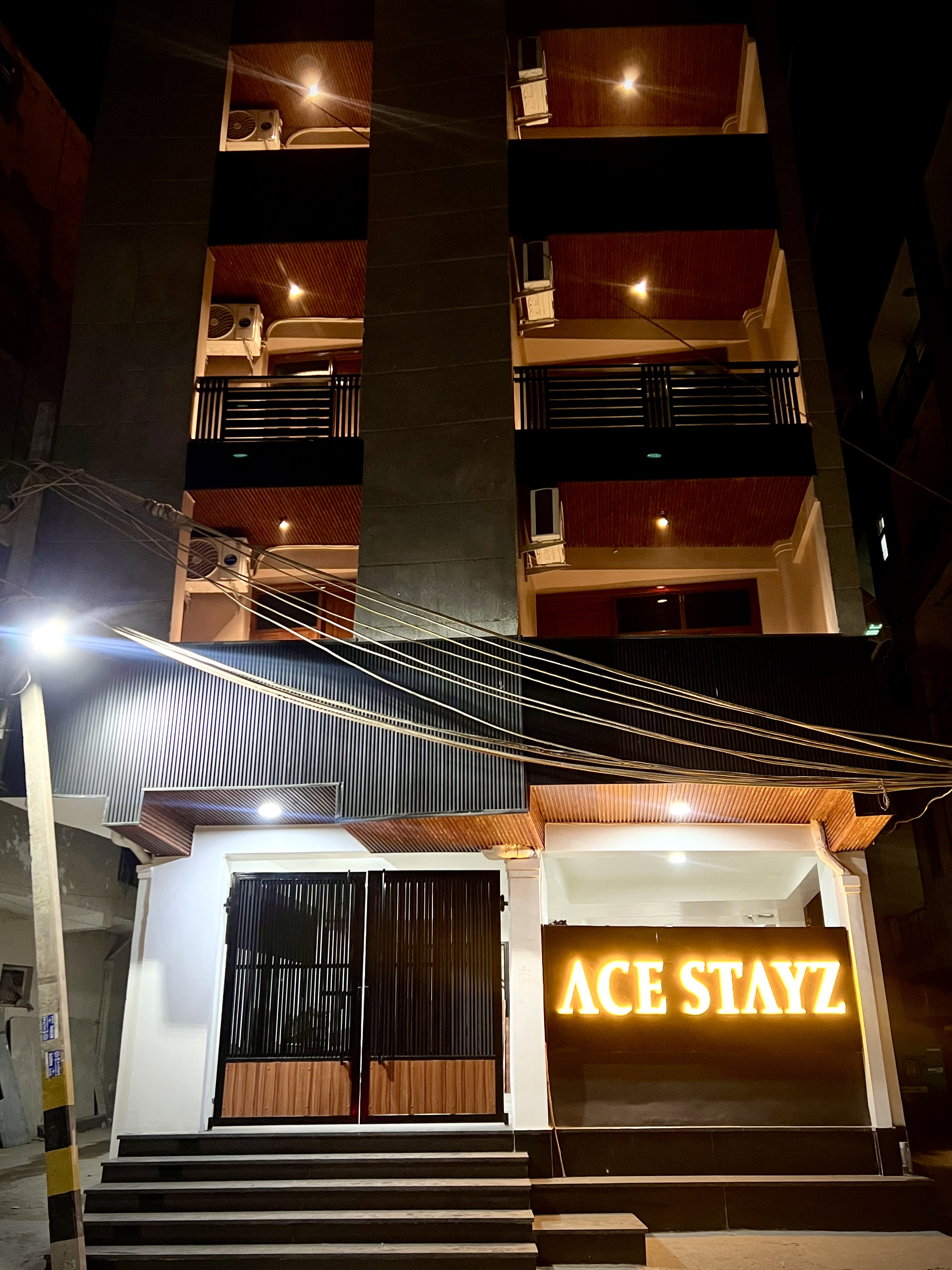Ace Stayz - Vasant Kunj - Tap to explore photos