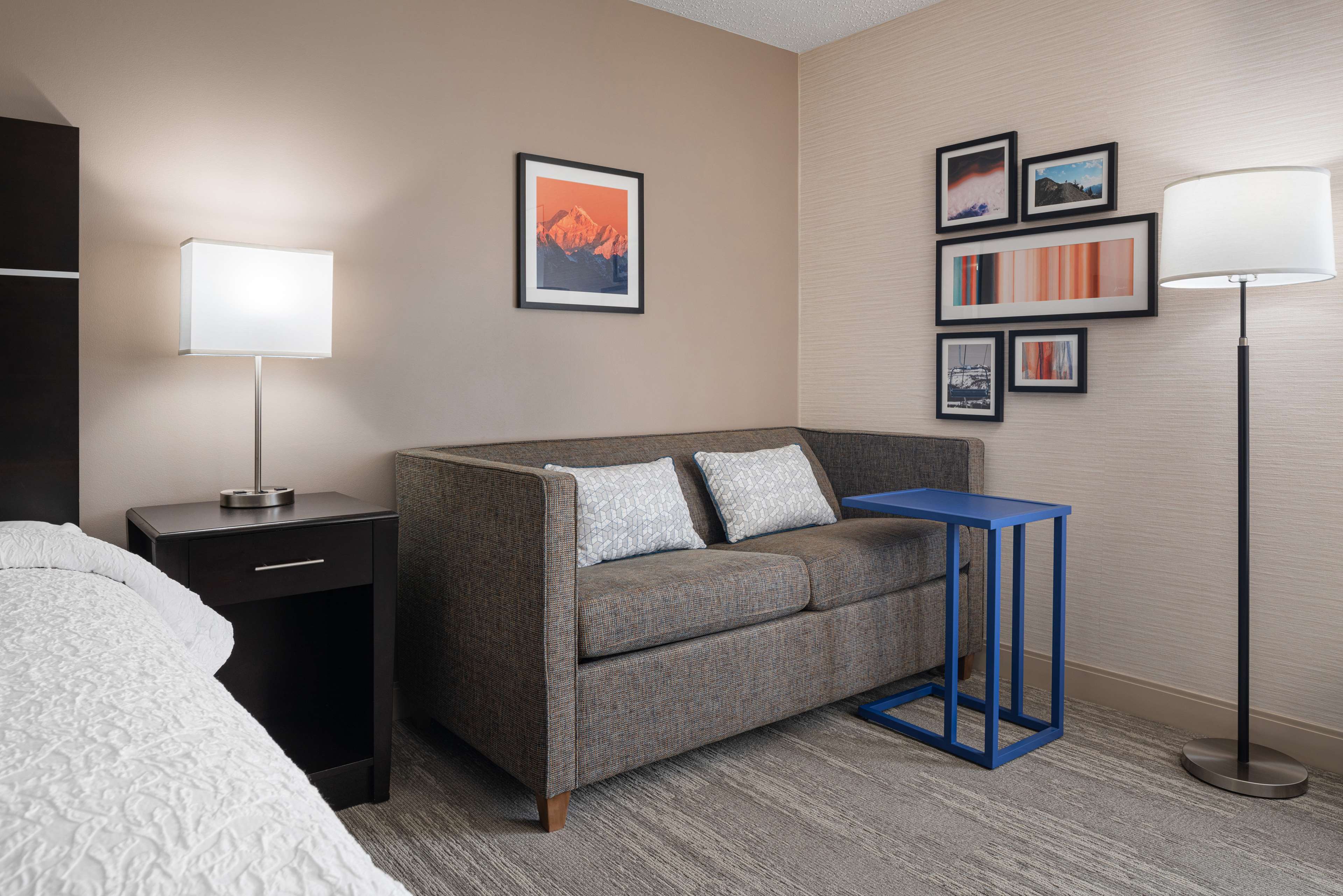 Hampton Inn Boulder - Louisville - Tap to explore photos