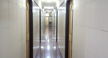 Hotel Hira Palace Room Type - Deluxe Room