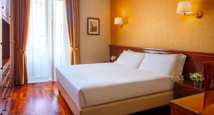 UNA Hotels Galles Milano Room Type - Suite with Sofa Bed UNA Hotels Galles Milano Room Type - Suite with Sofa Bed