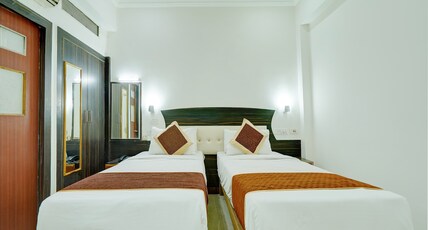 Rajmora Marit Hotel Agra Room Type - Super Deluxe Twin Room