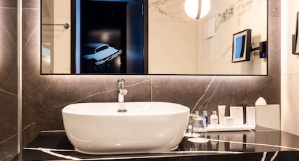 Radisson Blu Hotel at Porsche Design Tower Stuttgart Room Type - Standard Room Vineyard View
