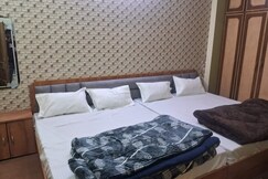Shri Radhakunj Guest house