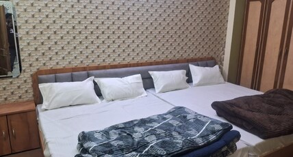 Shri Radhakunj Guest house Room Type - Family AC Room