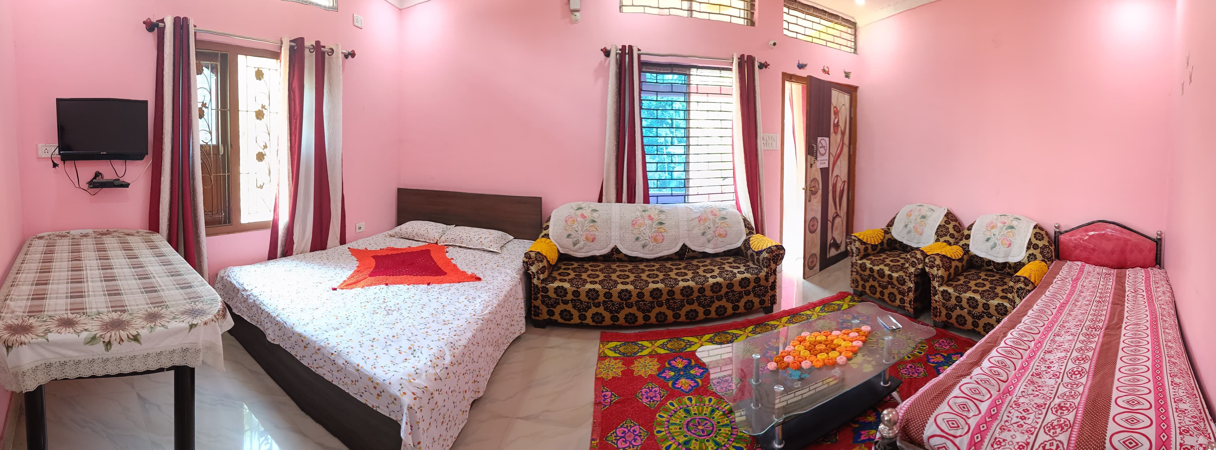 Asomi Bandana Homestay - Tap to explore photos