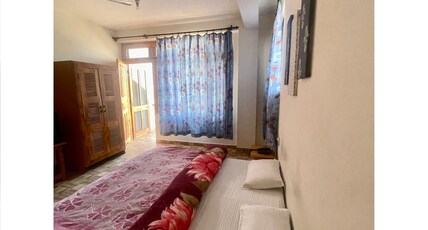 Sarthak Homestay Room Type - Standard Room Valley View with Balcony
