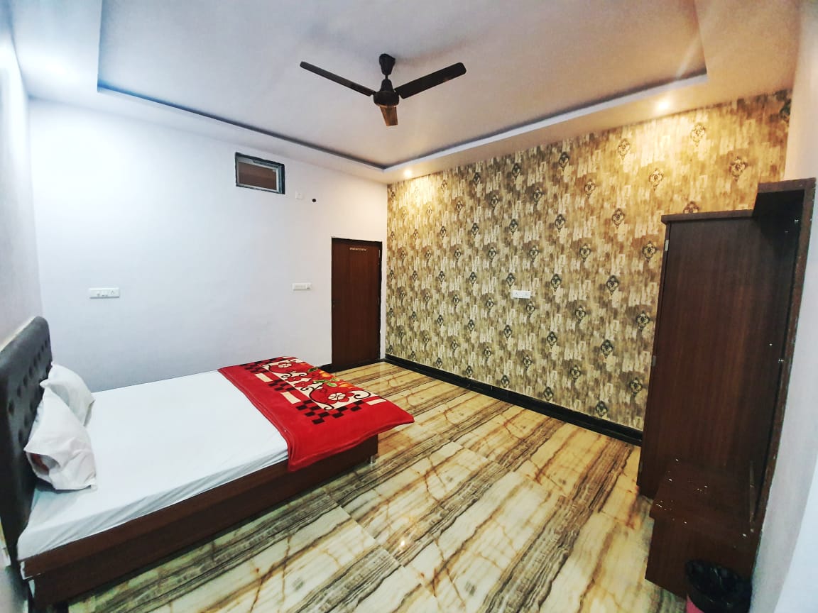 Hotel Taksh - Tap to explore photos