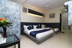 Hotel Mahajan Palace