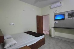 Hotel O PREETHI BOARDING & LODGING