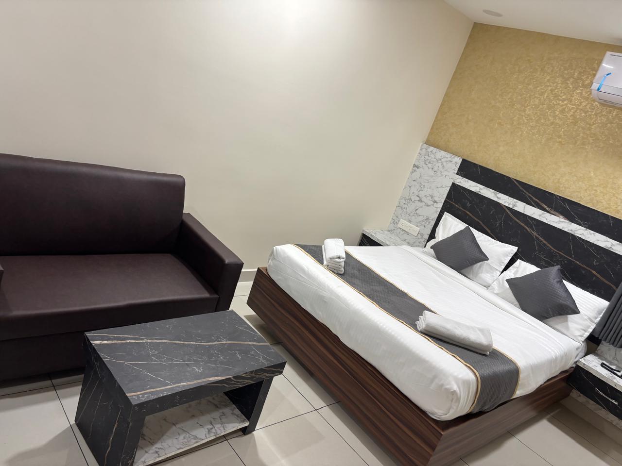 Hotel GVR Prime - Tap to explore photos