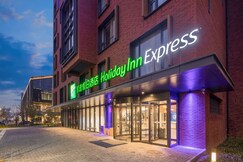 Holiday Inn Express Beijing Shijingshan Lakeview