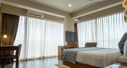 Titanic Boutique Hotel Room Type - Suite with Balcony