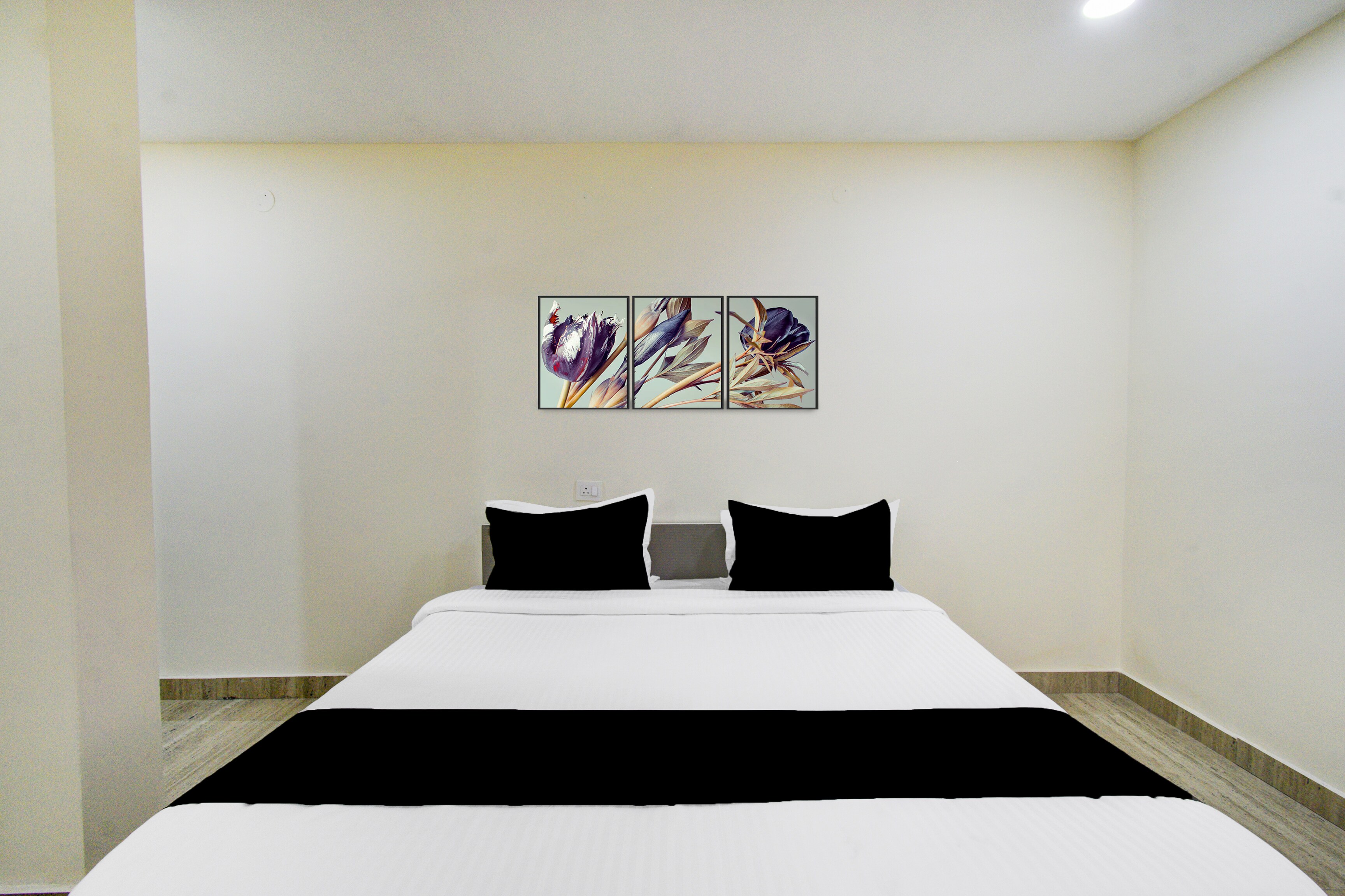 OYO Hotel Neemkars - Tap to explore photos