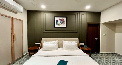 The Sunder Palace - Jaipur City Centre Hotel Room Type - Grand Luxury - Ground floor Room