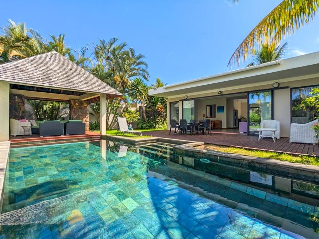 Soleya Villa by LOV - Tap to explore photos