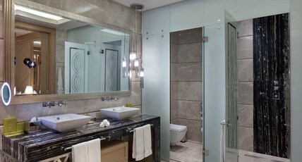 Hilton Bursa Convention Center & Spa Room Type - KING GUEST CORNER ROOM