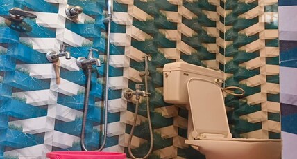 Aakriti Guest House - 400 Meter from Burdwan Railway Station Room Type - Deluxe Air-Conditioned Room