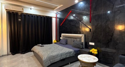 Moonbound studioz Room Type - Bedroom