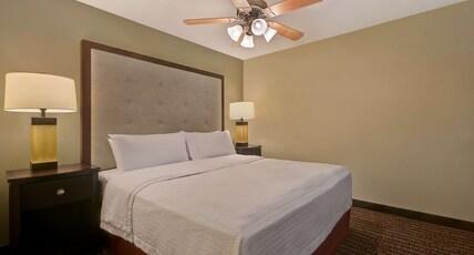 Homewood Suites by Hilton Denver Tech Center Room Type - 1 KING STUDIO SUITE