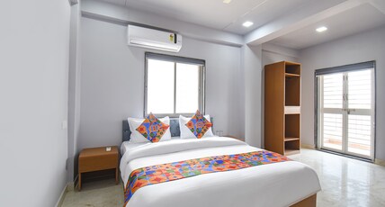 FabHotel Ojas Inn Room Type - Deluxe Room