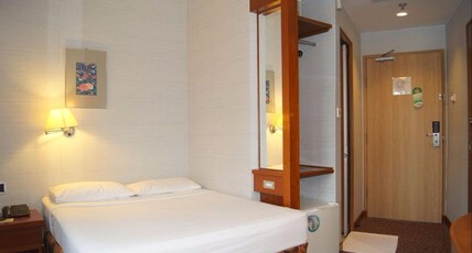 Robertson Quay Hotel Room Type - Standard Double Room