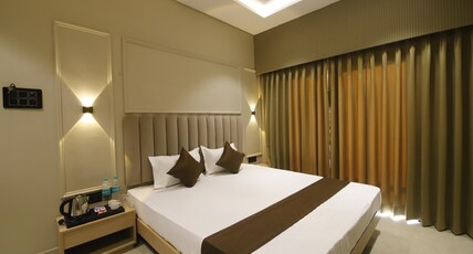 Hotel Maheshwari INN Room Type - Super Deluxe Room With City View