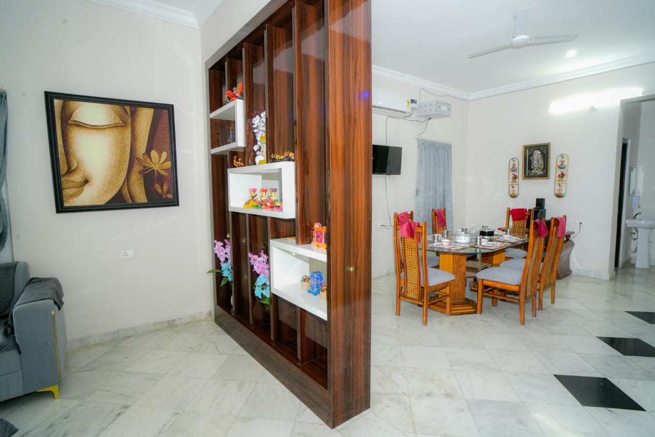 Sunny Villa (Entire 4bhk with Pool) - Tap to explore photos
